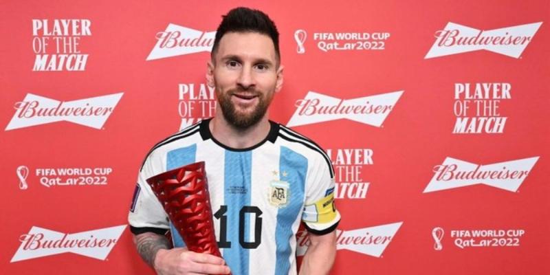 Messi được Marca tôn vinh là chân sút xuất sắc nhất thời đại